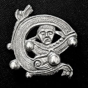 Collectible Vintage Y2K Signed Artisan Yunique Silver Celtic Brooch